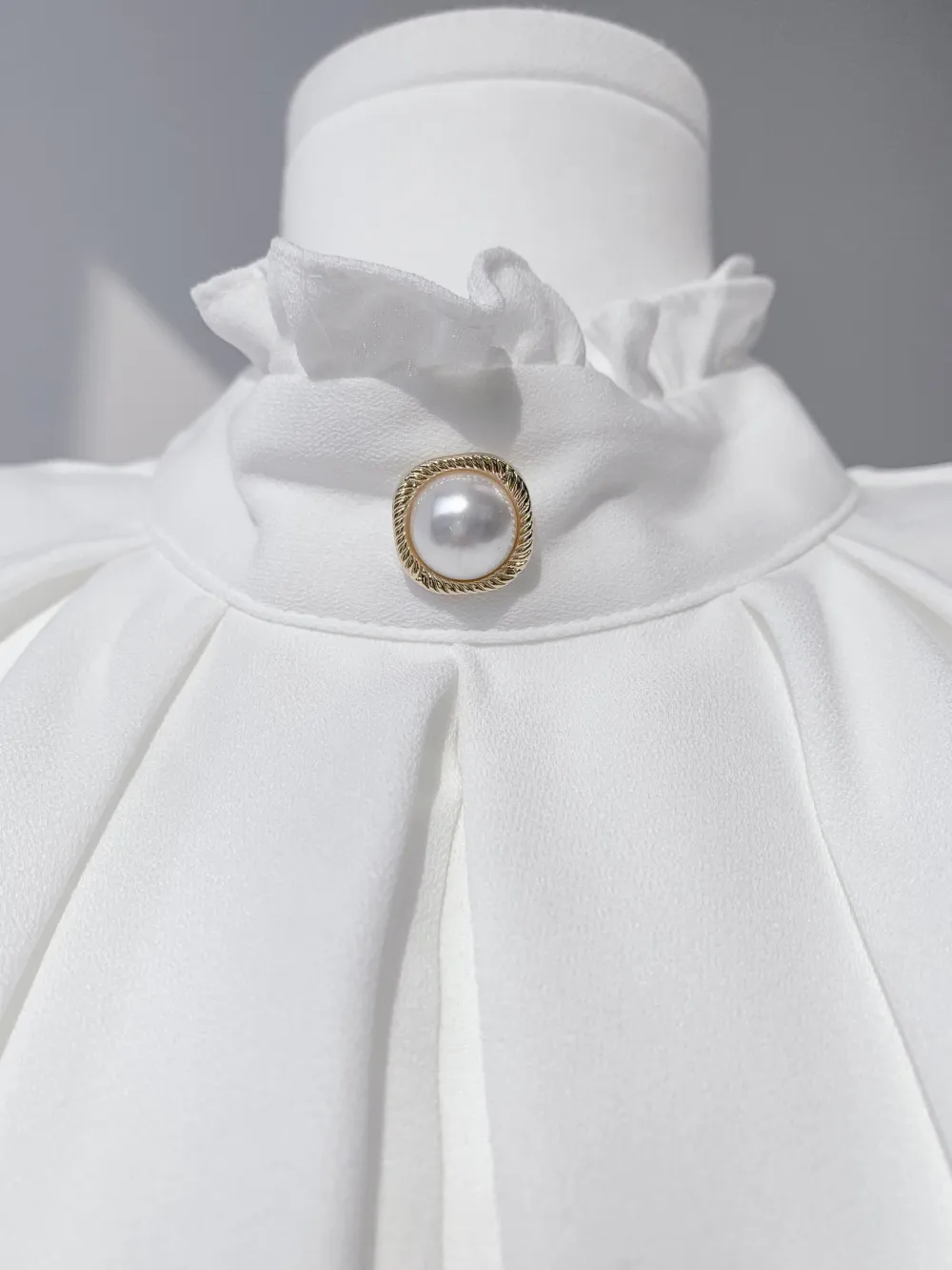 パールボタンラッフルブラウス | audreybubble | 詳細画像32