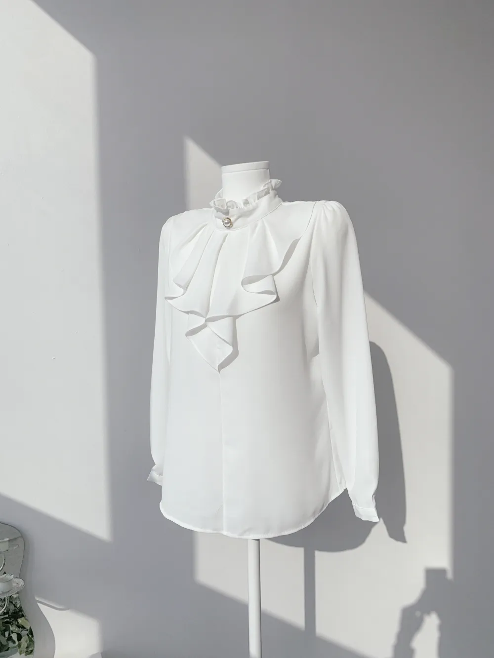 パールボタンラッフルブラウス | audreybubble | 詳細画像34