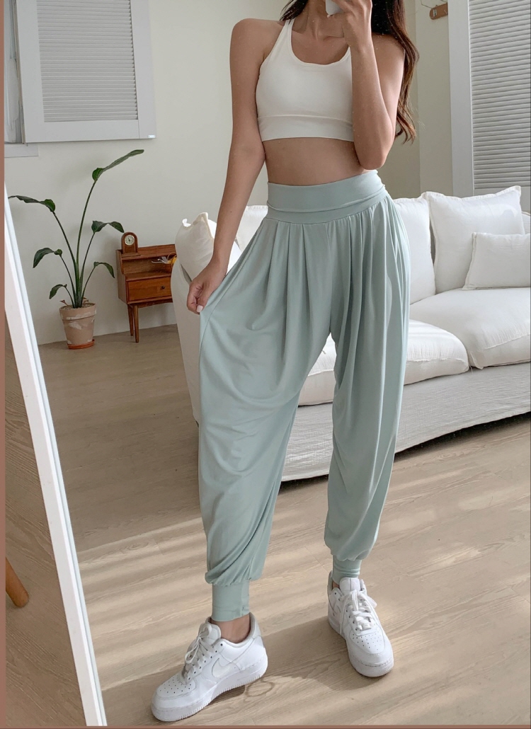 タックバルーンジョガーパンツのサムネイル