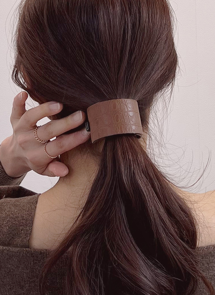 レザー調ワイドバンドコームヘアクリップ | レディースファッション