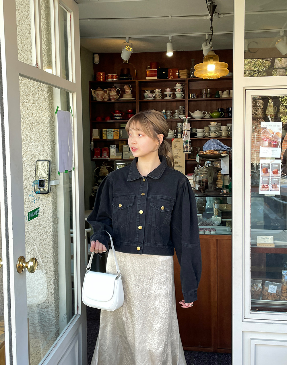 セール　タグ付き未使用　リエンダ　ビジュー　デニムジャケット 　パフスリーブ 恵比寿刺繍ルーズフィットデニムジャケット – EVISU