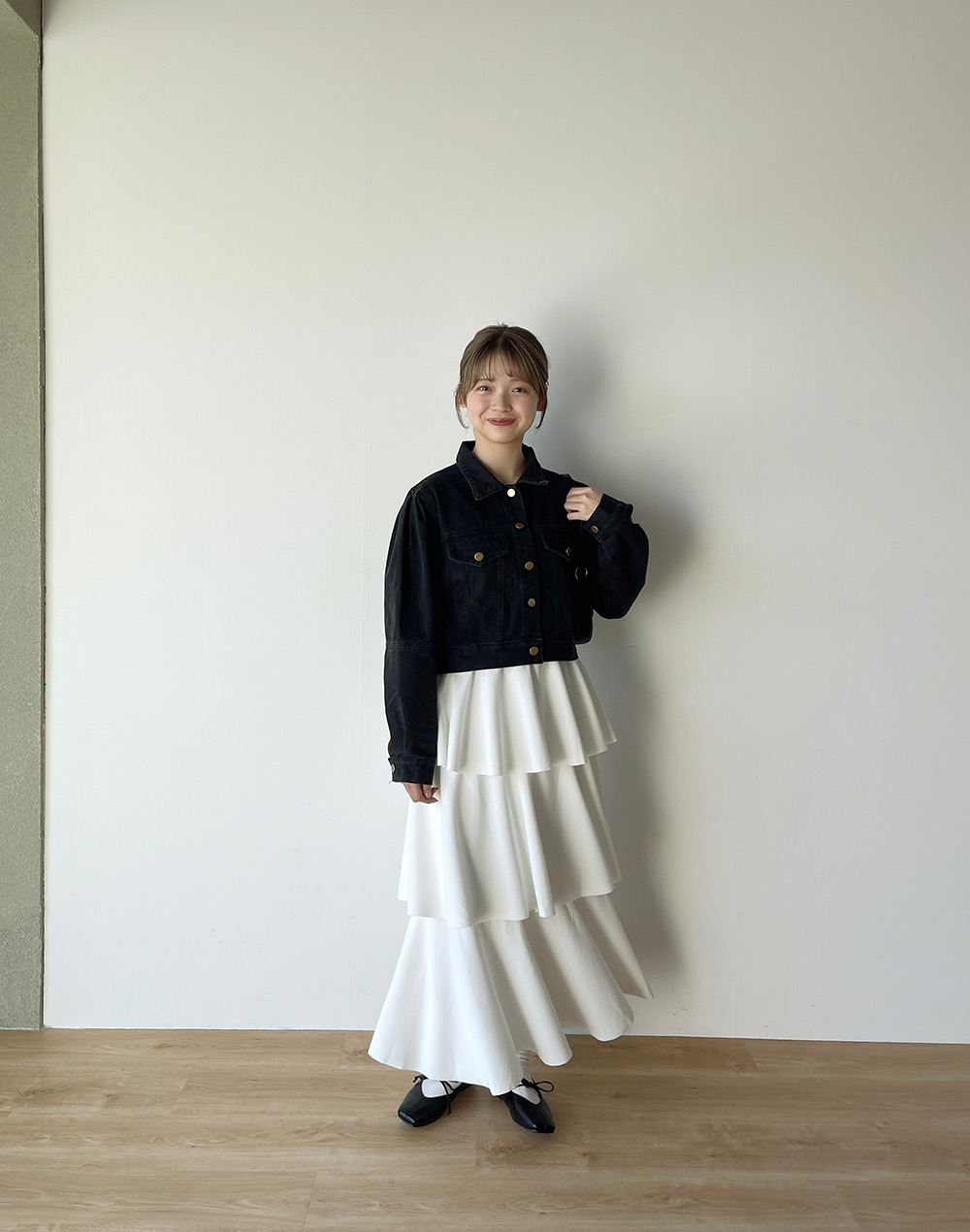 セール　タグ付き未使用　リエンダ　ビジュー　デニムジャケット 　パフスリーブ 恵比寿刺繍ルーズフィットデニムジャケット – EVISU