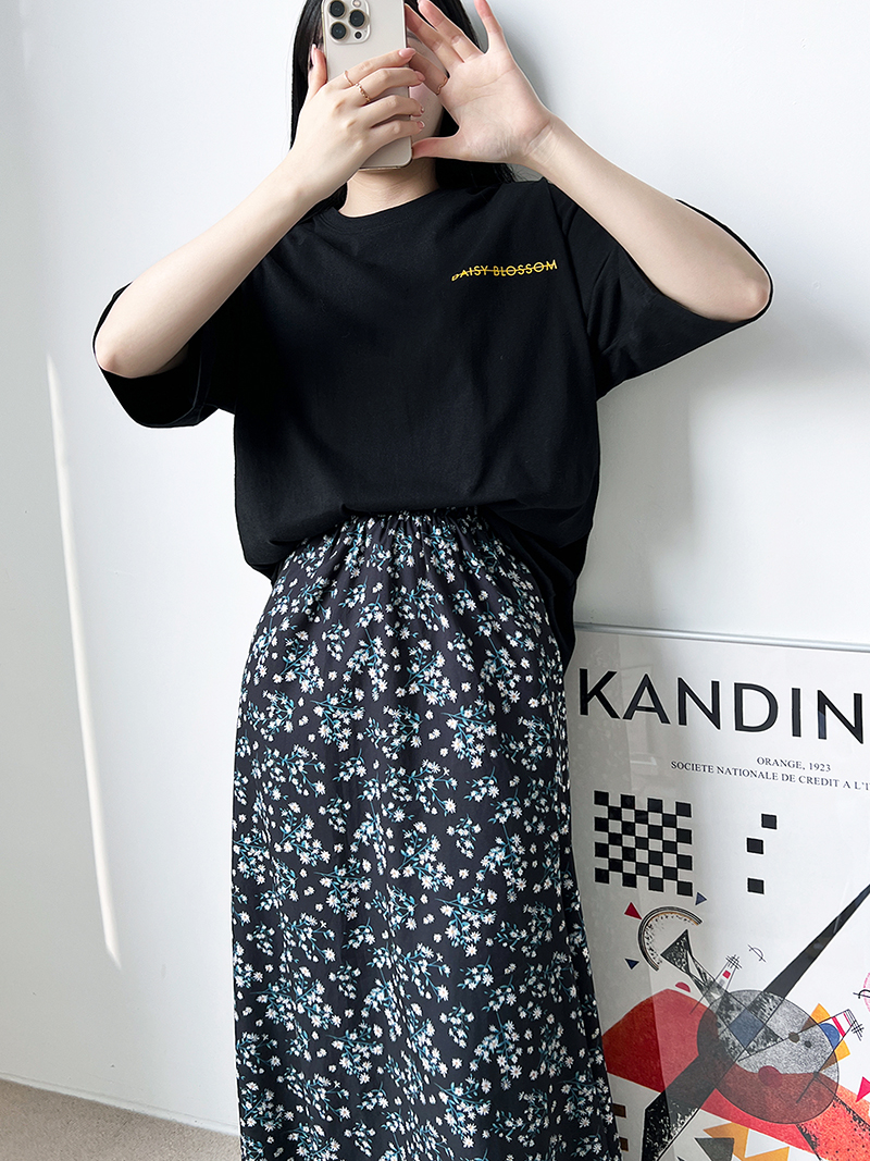 DAISY BLOSSOMボクシーTシャツ | レディースファッション通販 - DHOLIC