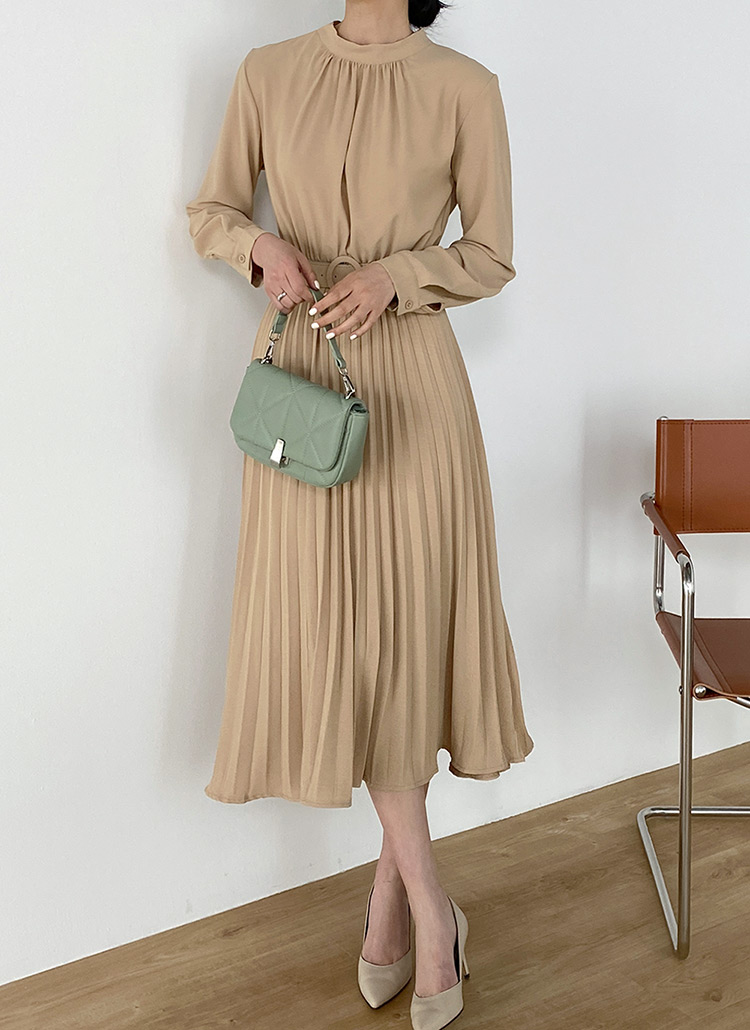 ベルト付リボンネックプリーツワンピース | レディースファッション