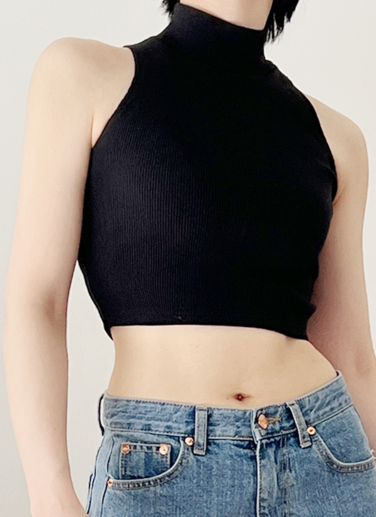 ハイネッククロップドノースリーブ(black) | レディースファッション