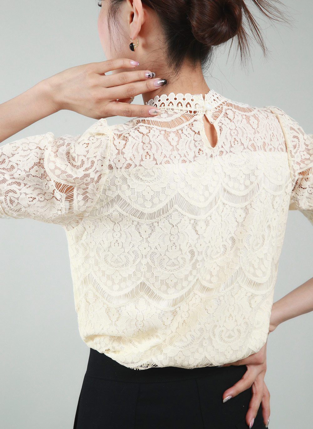 半袖スカラップレースブラウス | レディースファッション通販 - DHOLIC