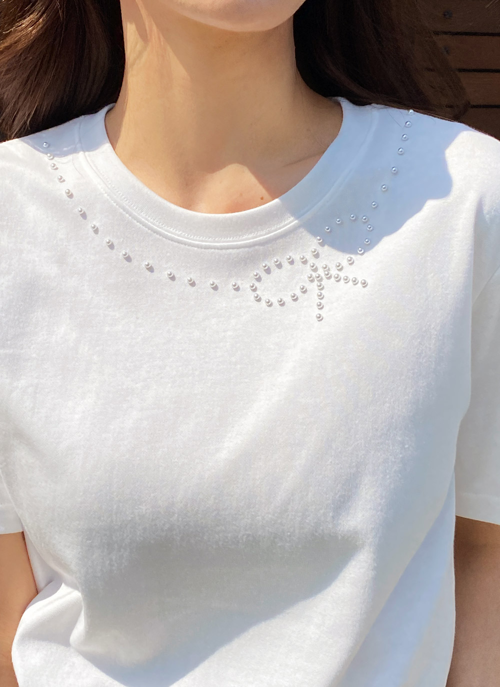 【新作/上品カジュアル艶めくパールリボンT】CHANEL Tシャツ 新作/上品カジュアル艶めくパールリボンT】CHANEL Tシャツ