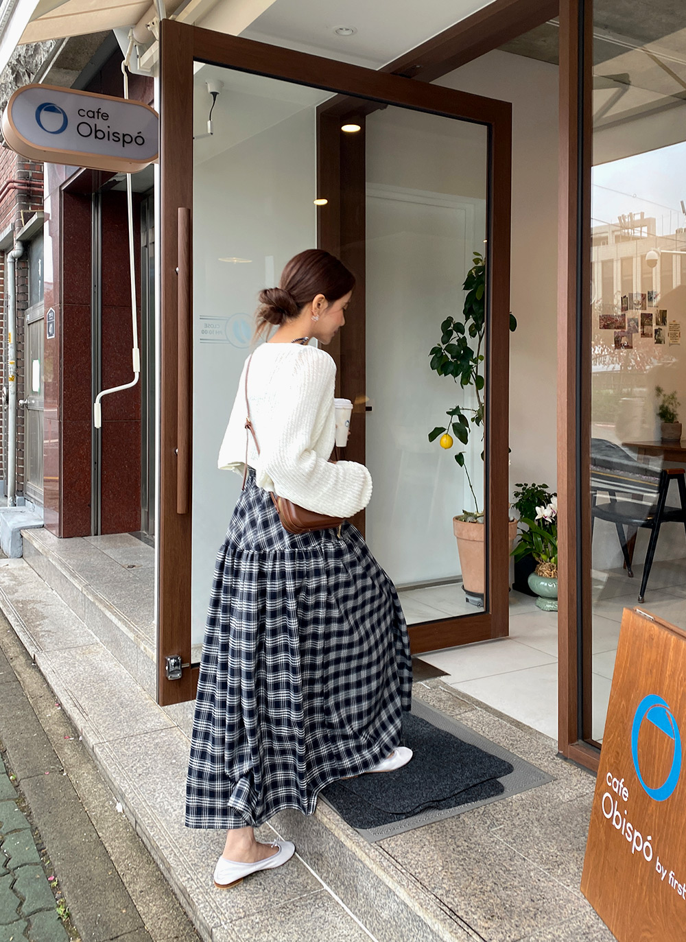 在庫残りわずか ベージュ】チェック柄シャーリングキャミワンピース