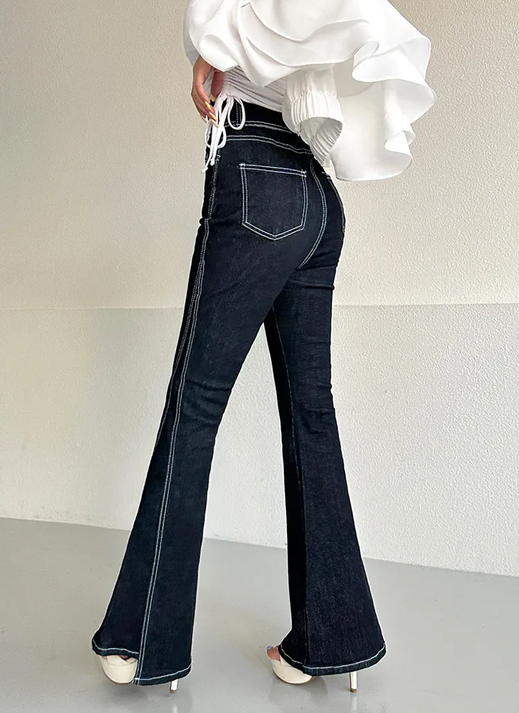 ホワイトステッチアンバランスフレアデニムパンツ | レディース 