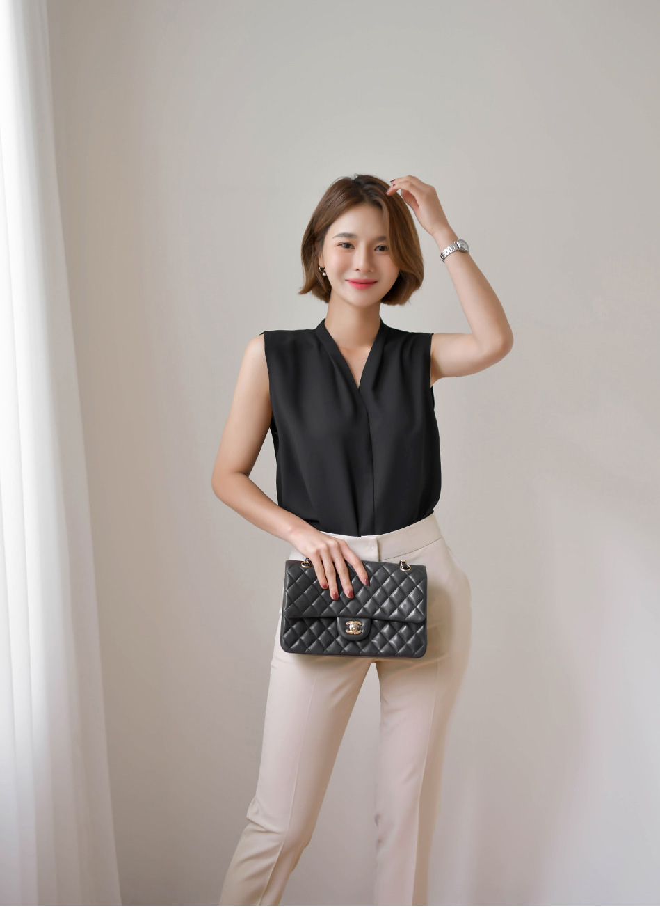 Vネックノースリーブブラウス | レディースファッション通販 - DHOLIC