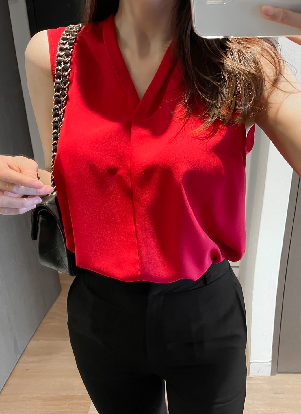 Vネックノースリーブブラウス | レディースファッション通販 - DHOLIC