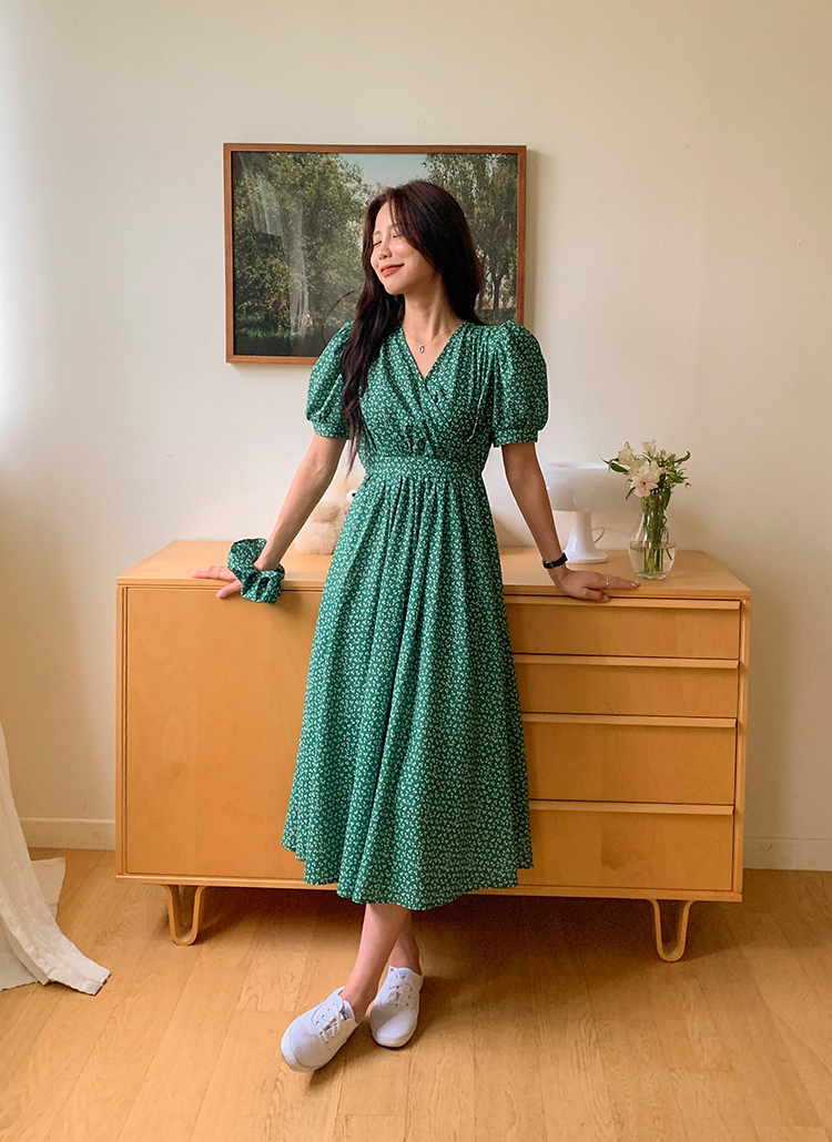11号✨美品 近年 ケイミー カシュクール ワンピース ドット柄 ロゴ グリーン シュシュ付花柄カシュクールワンピース | レディースファッション通販