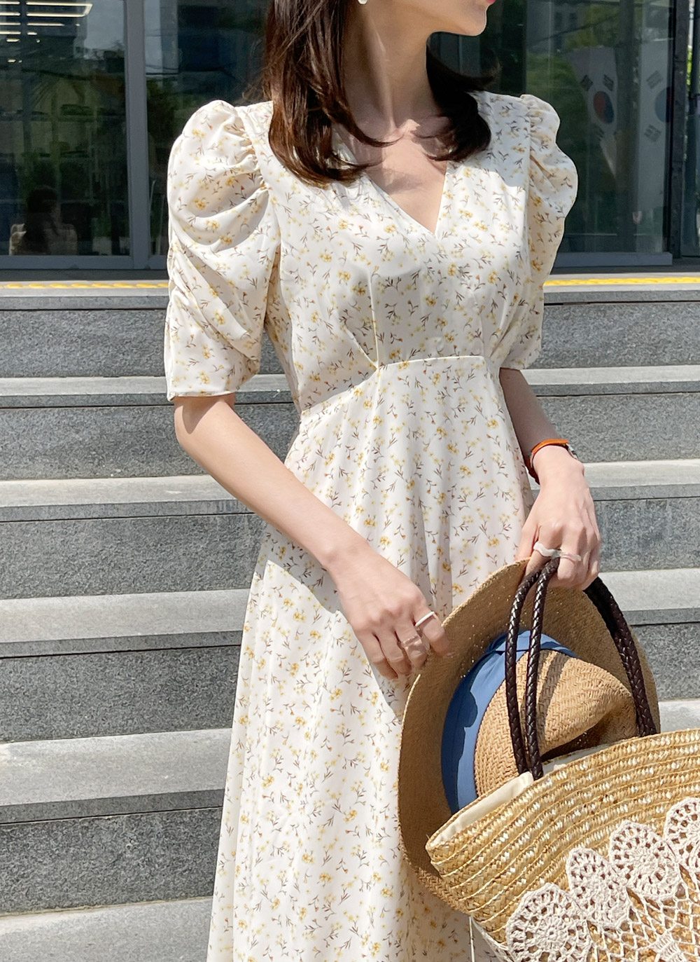 シャーリングスリーブ花柄ワンピース | レディースファッション