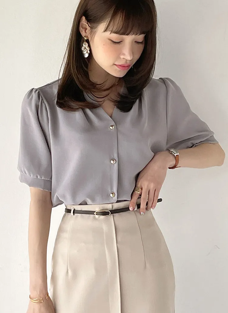 Vネックゴールドボタン半袖ブラウス | DHOLIC | 詳細画像1