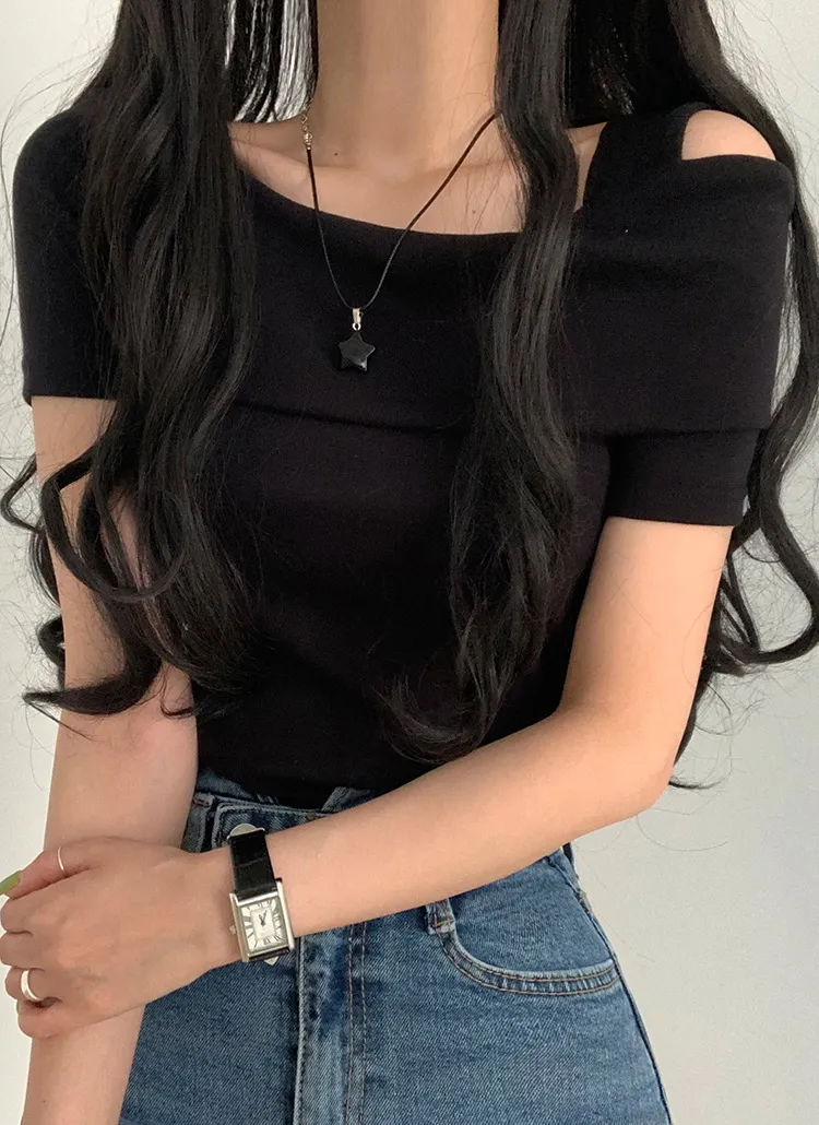 アンバランスオフショル半袖Tシャツ | moodloveroom | 詳細画像1