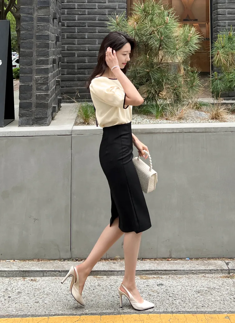 レディース 黒タイトスカート すく Mサイズ 200円 