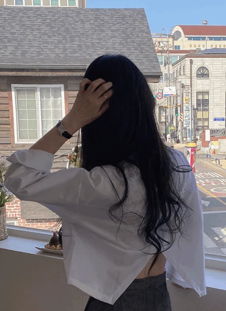バッククロススリットクロップドシャツ | ROMANTICLINE | 詳細画像1