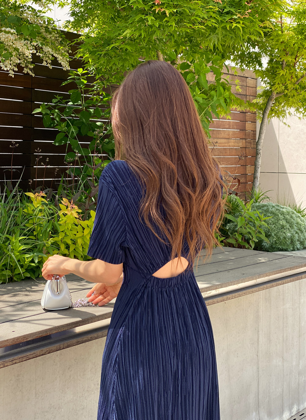美品✨PLEATS PLEASE プリーツスリット入りロングワンピース 美品✨PLEATS PLEASE プリーツスリット入りロングワンピース