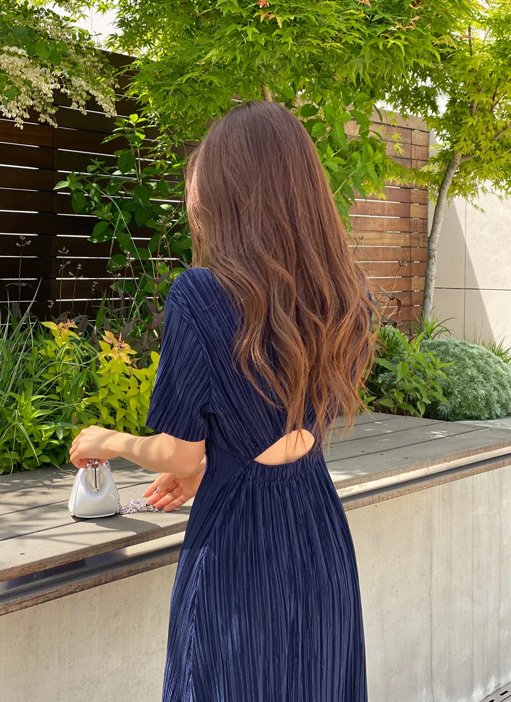 美品】日本製 プリーツプリーズ スリットワンピース ロング丈 ブラック  