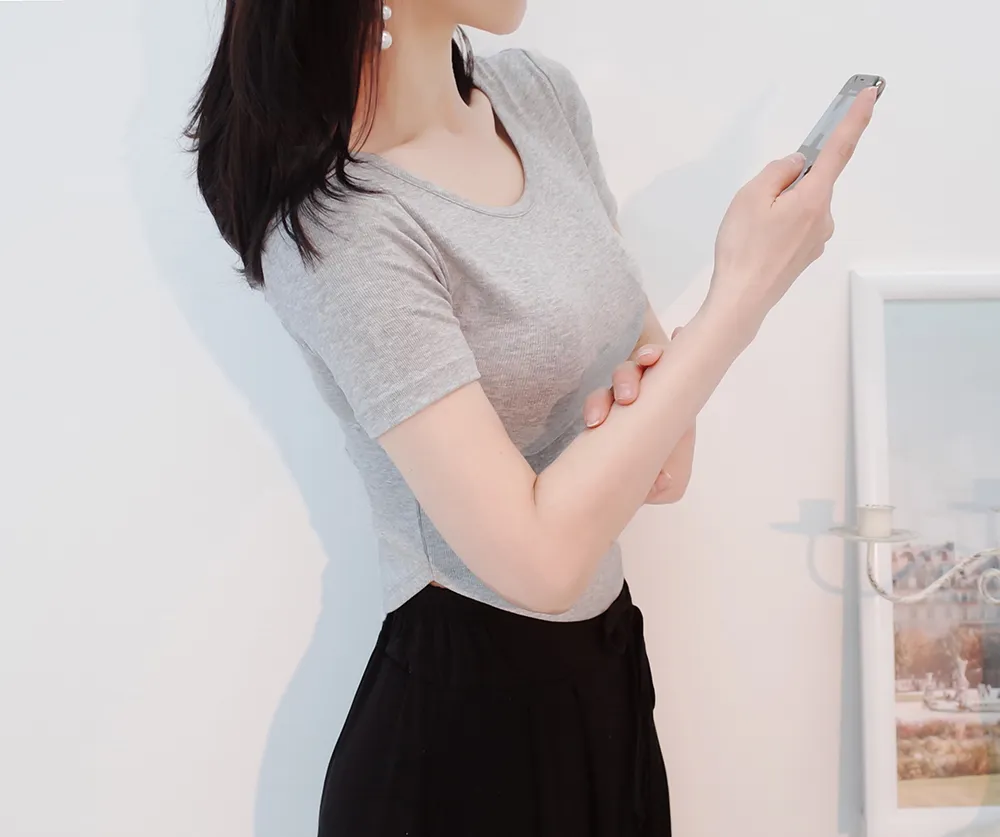 Uネックスリム半袖Tシャツ | audreybubble | 詳細画像10