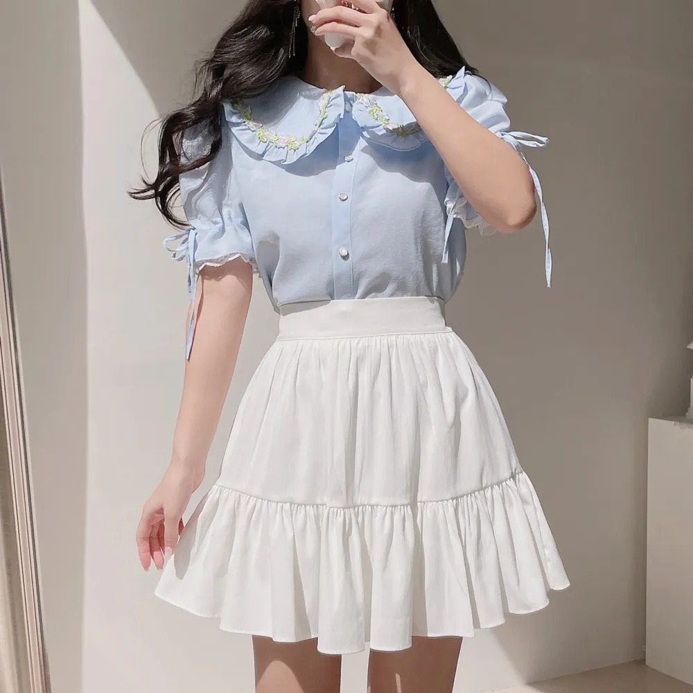 新品　ハグオーワー　DEVEAUX小花pt.フリルシャーリングブラウス クラシックレディース - ハグオーワーDEVEAUX小花pt.フリル