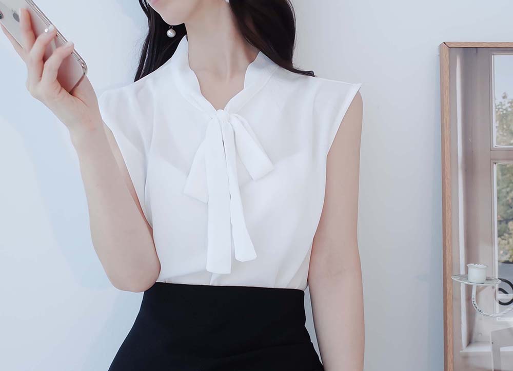 BLAMINK Ｖネックノースリーブブラウス BLAMINK Vネックノースリーブブラウス 楽天市場】 ブラック ブラウス