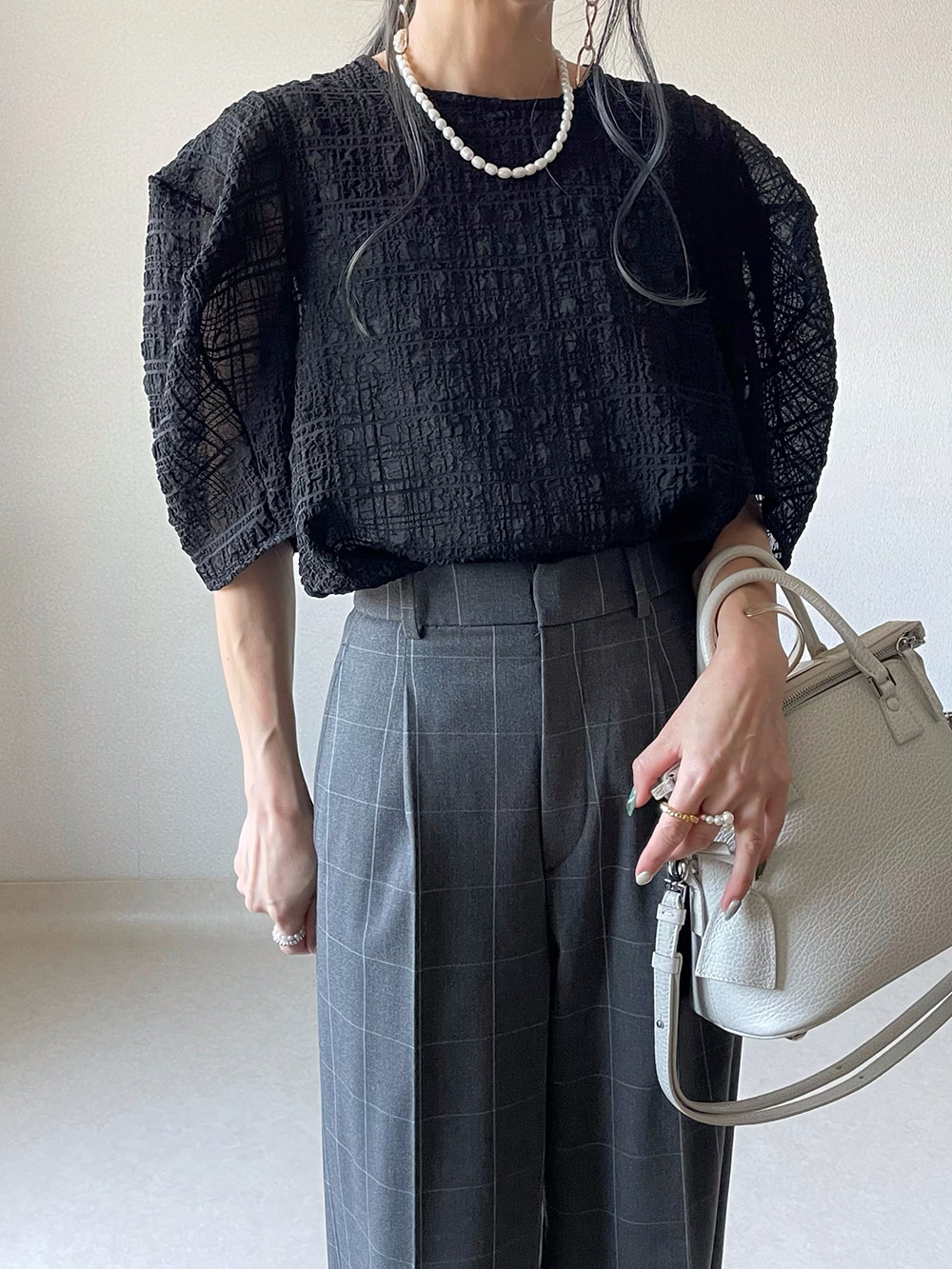 ボリュームスリーブ半袖ブラウス | レディースファッション通販 - DHOLIC