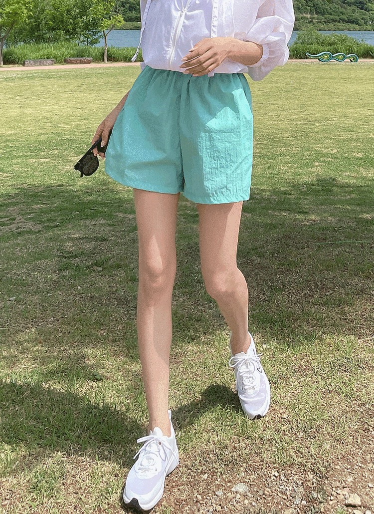 【NIKE】ナイロンショートパンツ (L)