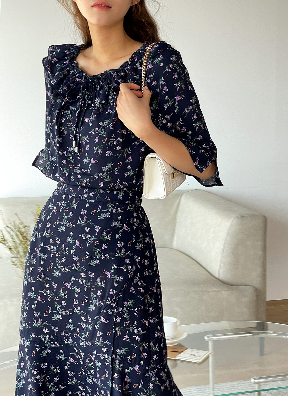 美品　familiar セットアップ　総柄　ブラウス　ワイドパンツ　花柄　リボン 美品 familiar セットアップ 総柄 ブラウス ワイドパンツ 花柄
