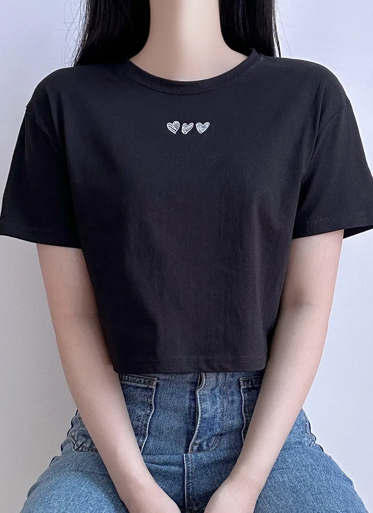 スリーハートクロップド半袖Tシャツ | ddaygirl | 詳細画像1