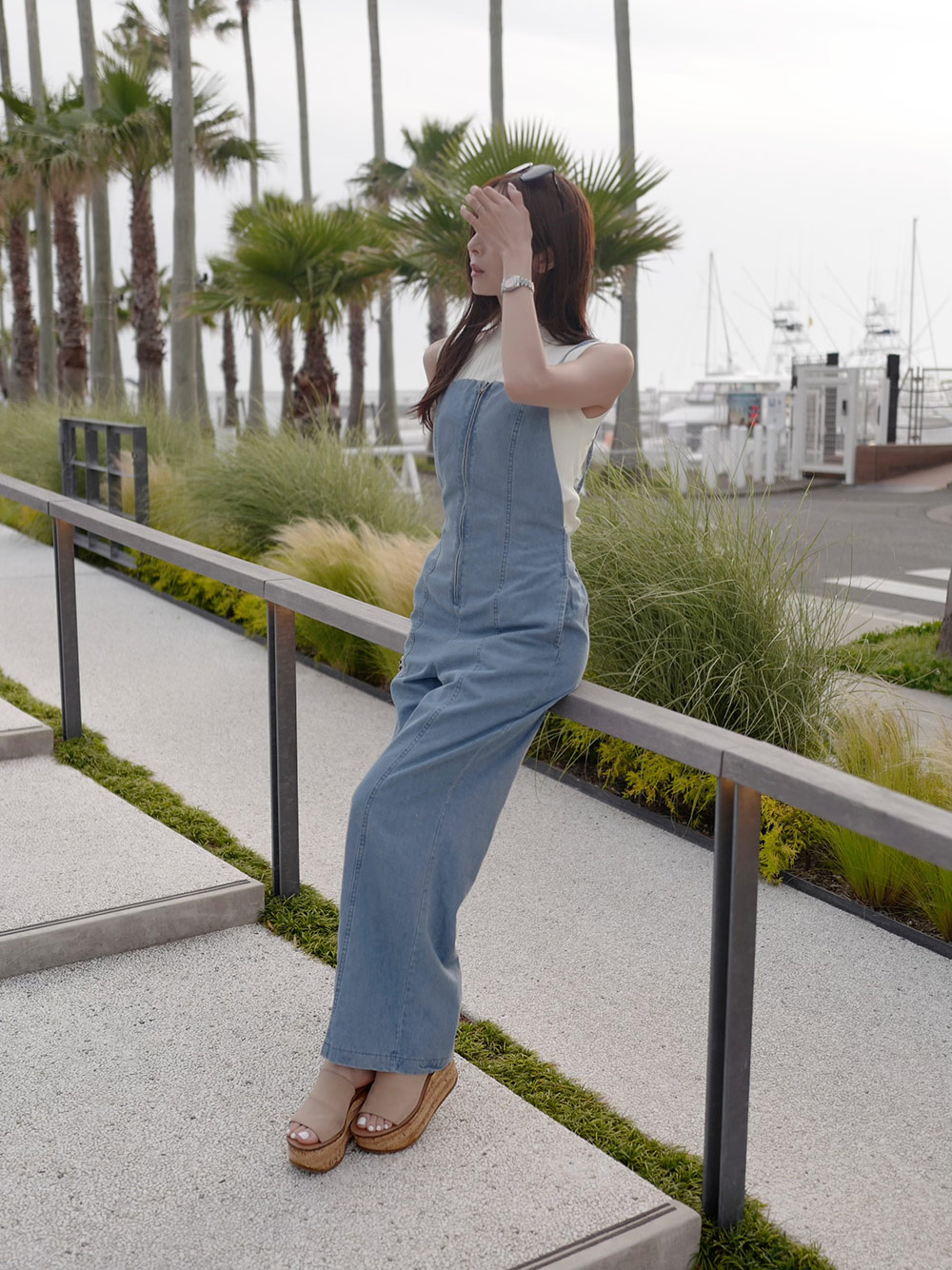 バックオープンデニムサロペットパンツ | レディース