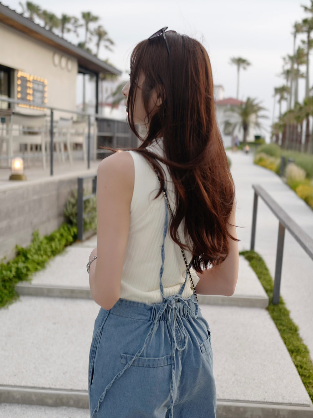 バックオープンデニムサロペットパンツ | レディース