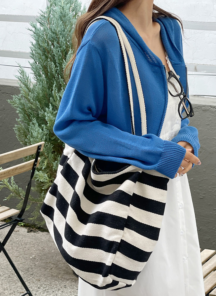 クロップドフードジップカーディガン | レディースファッション通販