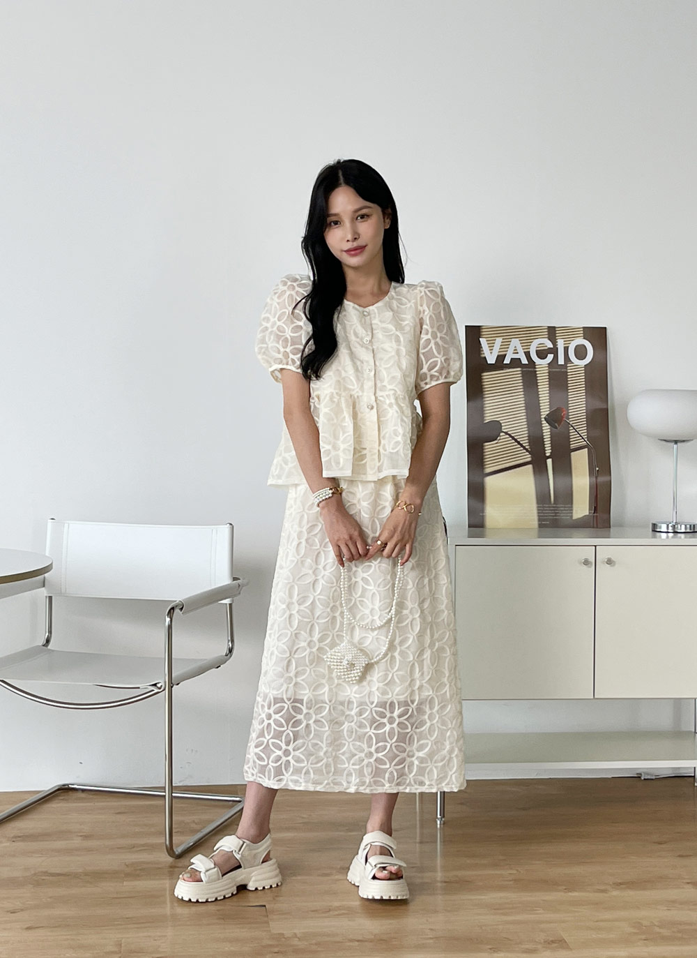 （新品未使用タグ付）HEVE（ヘイヴ）PEONYペプラムBL ブラウス Heve ヘイブPEONYペプラムBL ブラック