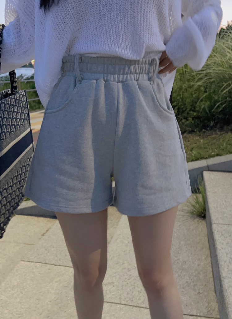 THEREDTHREAD グレー スウェットショートパンツ THEREDTHREAD グレー スウェットショートパンツ