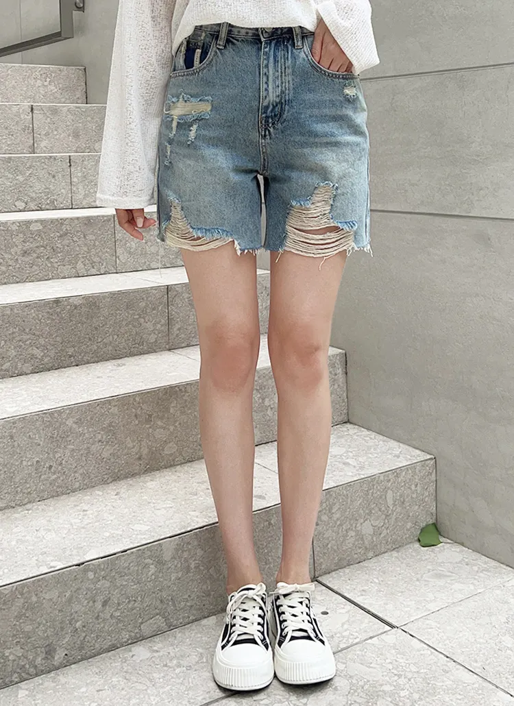 ダメージショートデニムパンツ | レディースファッション通販 - DHOLIC