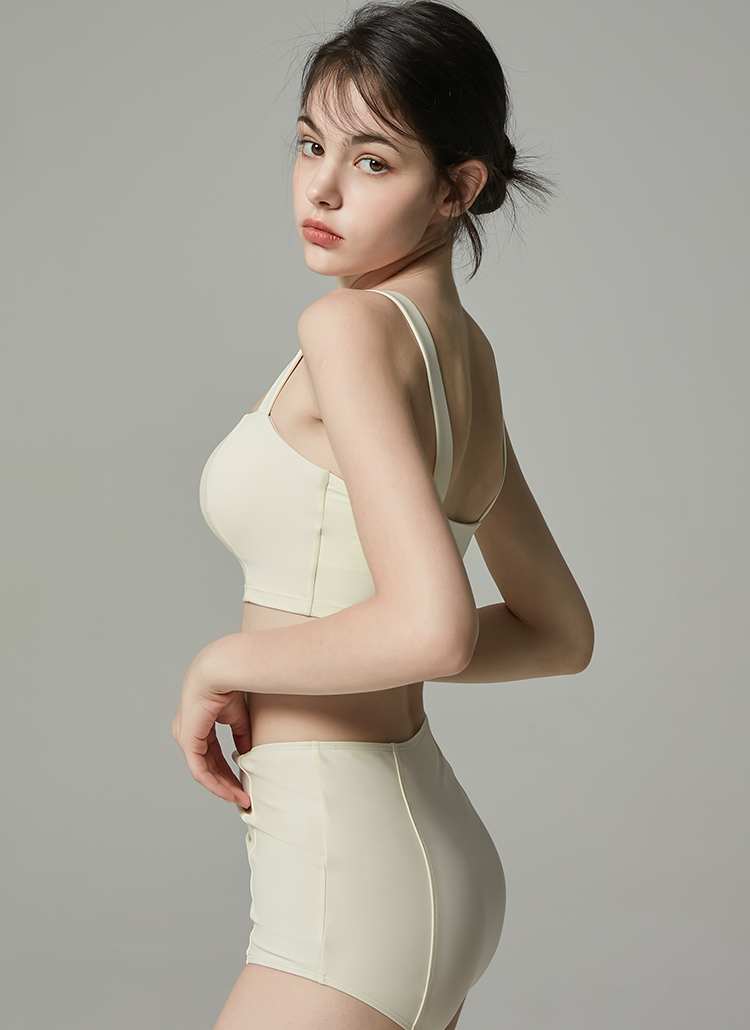 【Vikini Vender】Vカットハイウエストビキニ CREAM Vikini Vender】Vカットハイウエストビキニ CREAM (Vikini