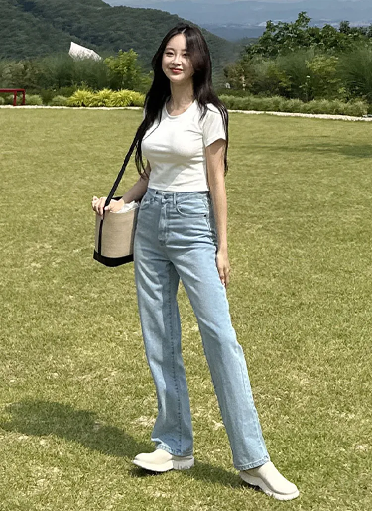 ライトブルーストレートデニムパンツ | レディースファッション通販 