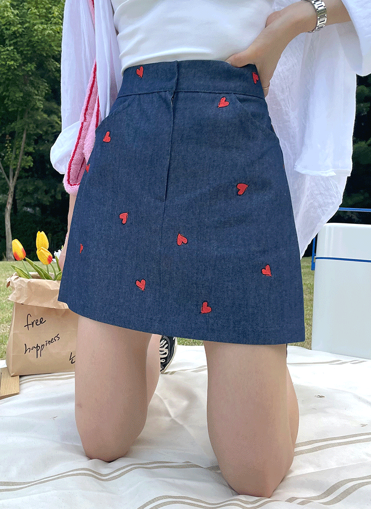 ハート刺繍デニムスカート | レディースファッション通販 - DHOLIC