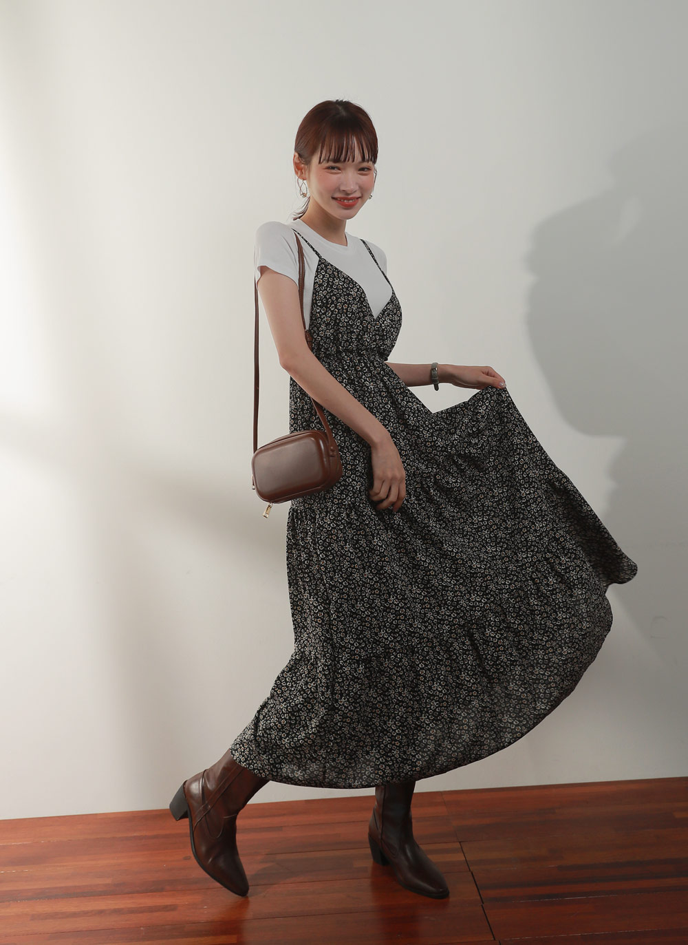 Te chichi テチチ *リバティ ロゼッタタナローン花柄ワンピース