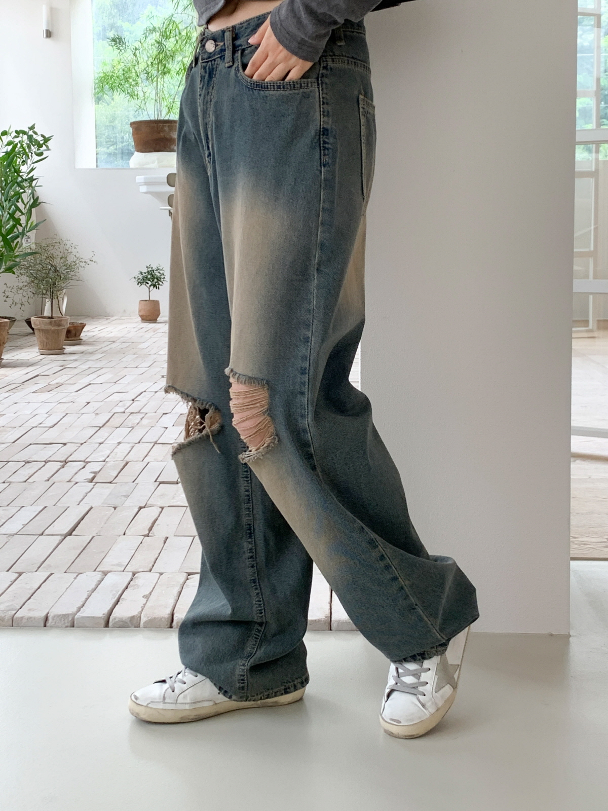 ダメージワイドデニムパンツ | レディースファッション通販 - DHOLIC ダメージワイドデニムパンツ | レディースファッション通販 - DHOLIC