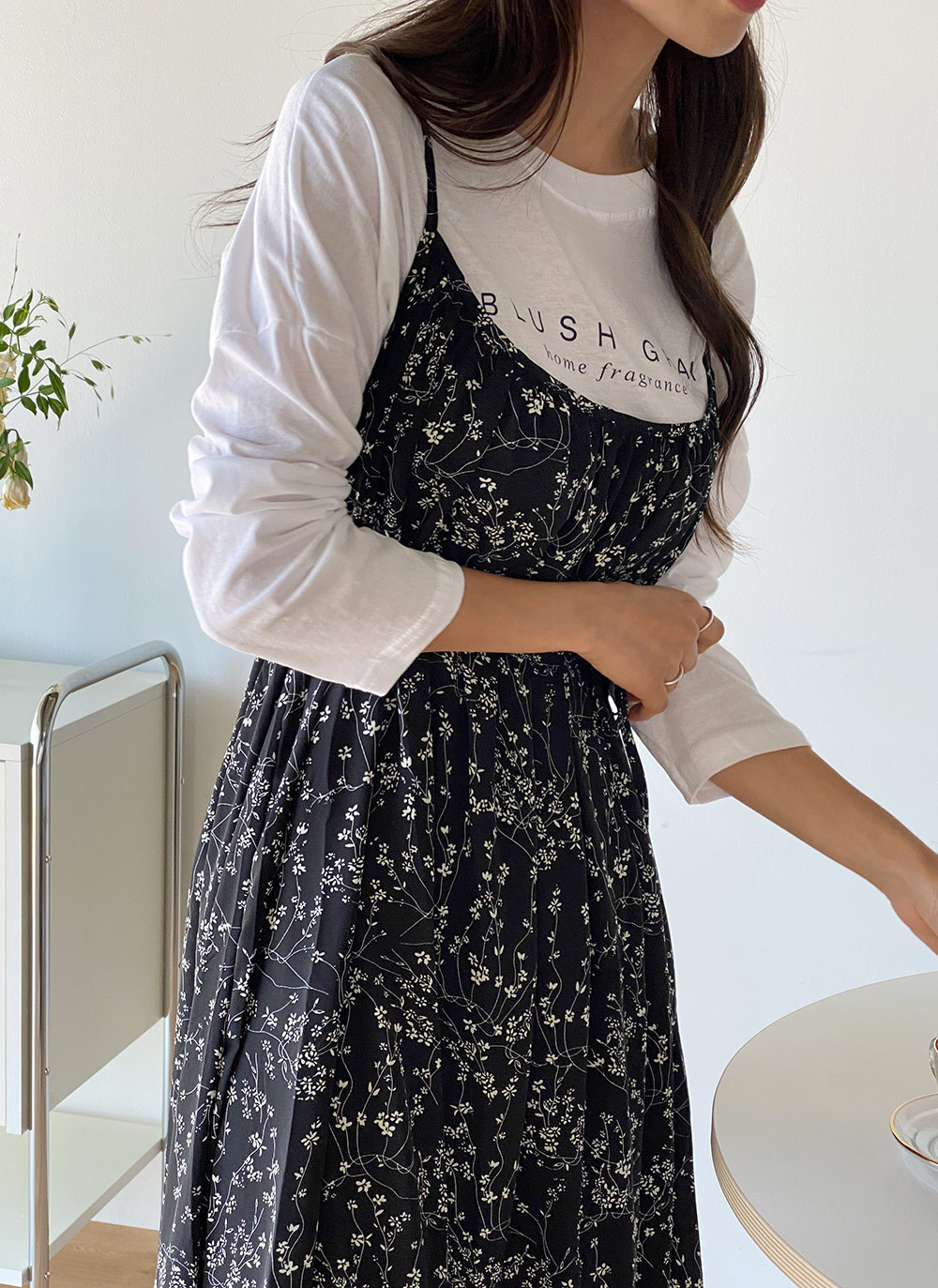 ストラップ付花柄キャミワンピース | レディースファッション ストラップ付花柄キャミワンピース | レディースファッション