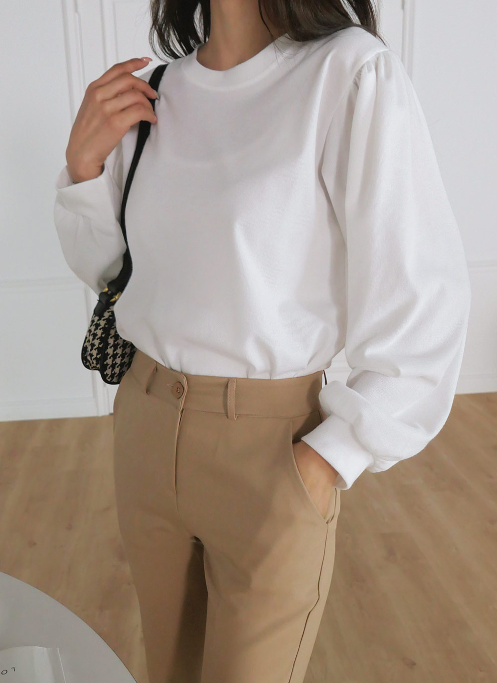 ギャザーパフラウンドTシャツ | DHOLIC | 詳細画像14