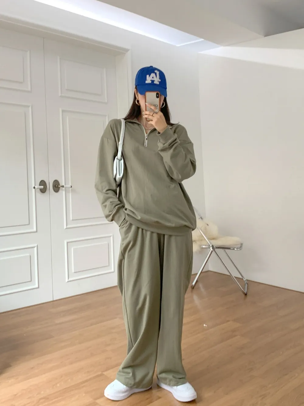 【boohoo】クロップド丈トップス スウェット&パンツ set 2WAYハーフジップスウェット&パンツSET | レディース