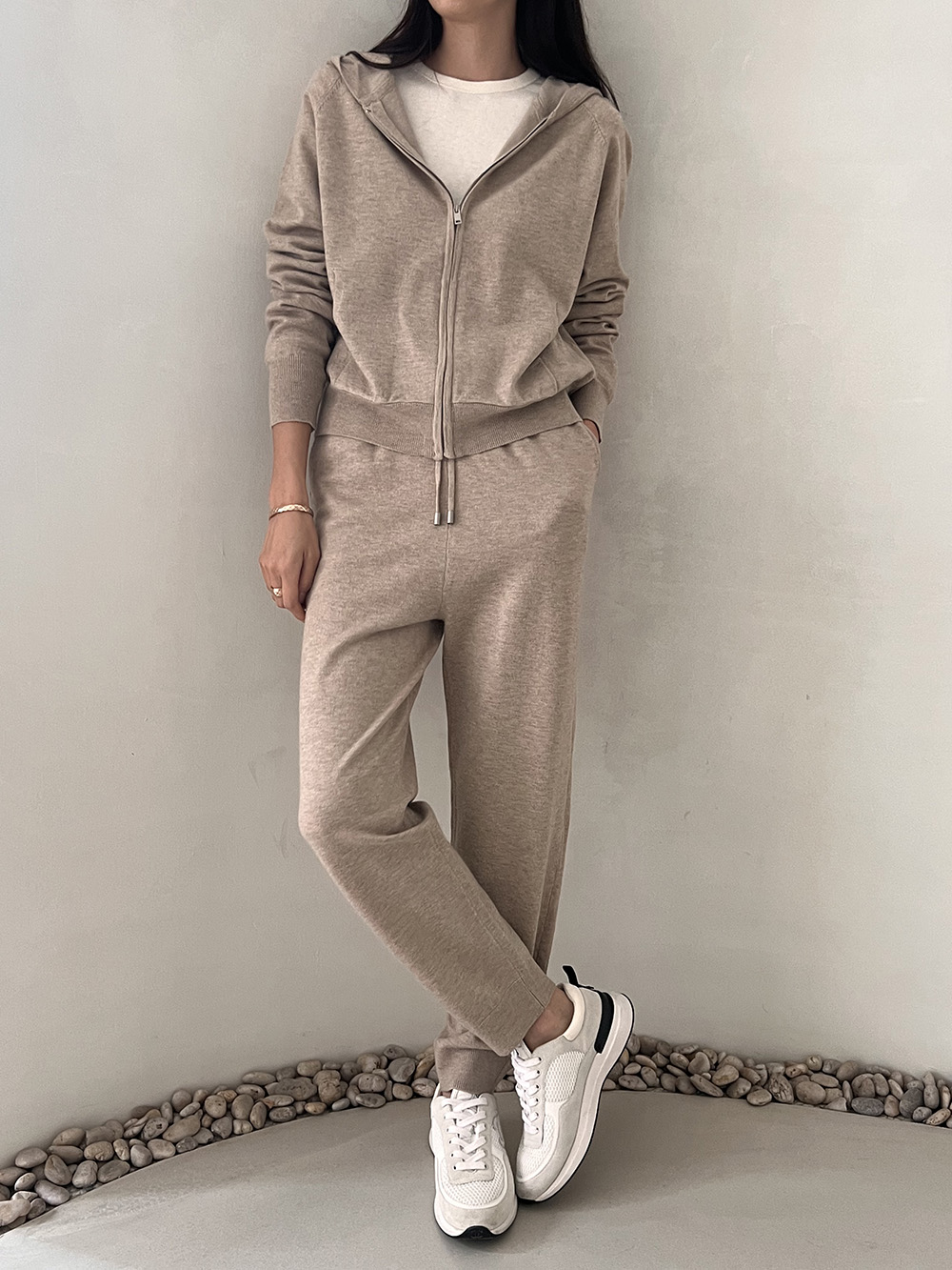 ウール混ニットジップパーカー&ジョガーパンツSET | レディース