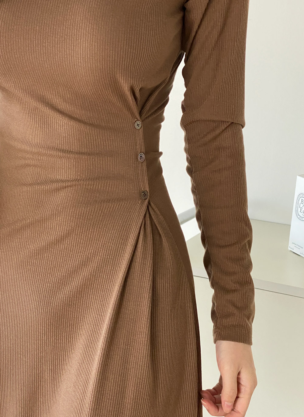 Vネックサイドボタンワンピース | DHOLIC | 詳細画像7