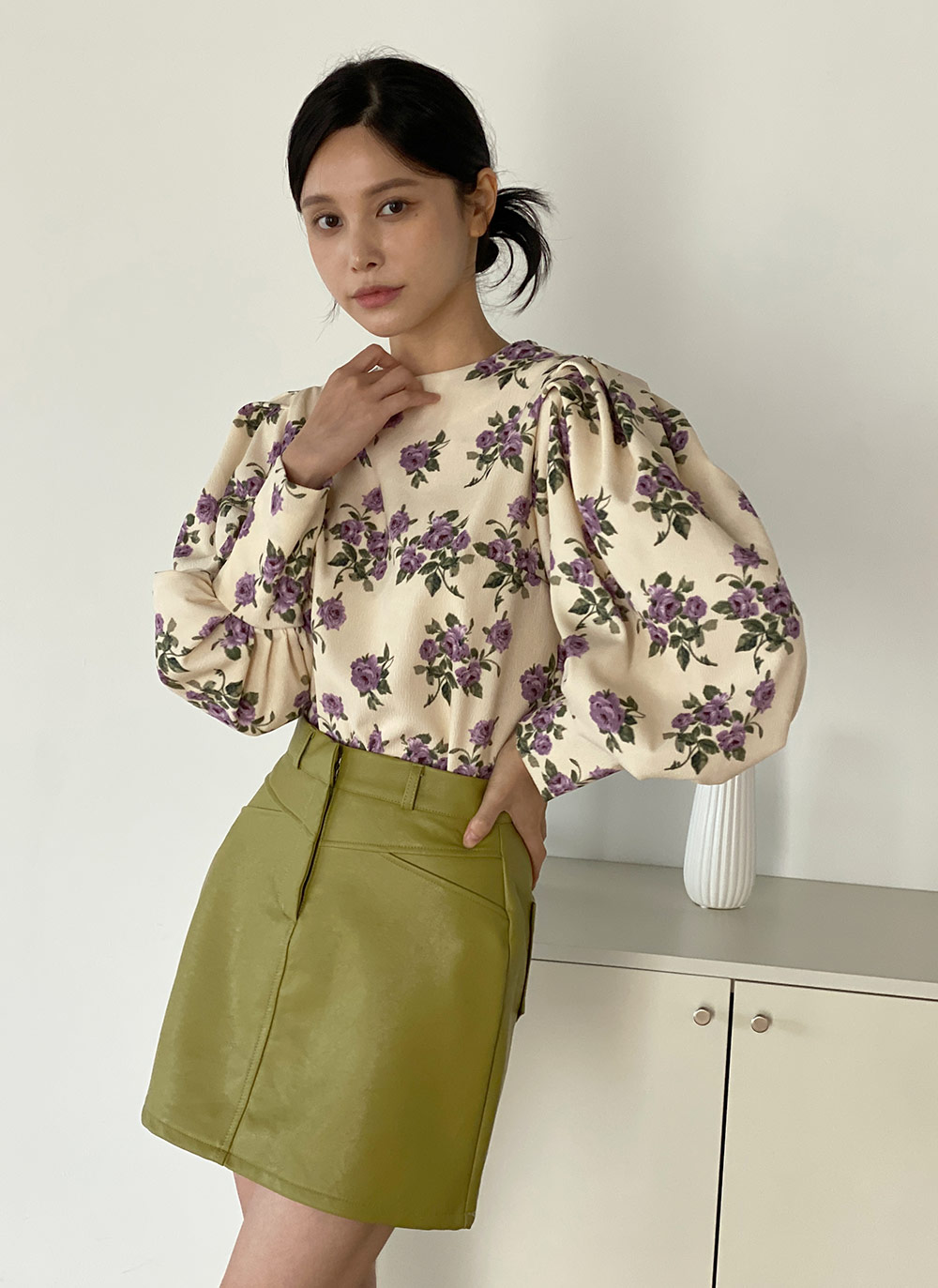 バックボタンローズパフブラウス | DHOLIC | 詳細画像5