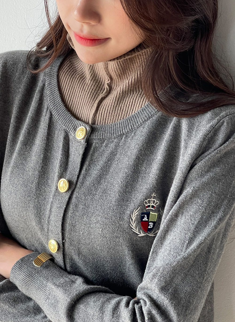 刺繍ゴールドボタンカーディガン | DHOLIC | 詳細画像8