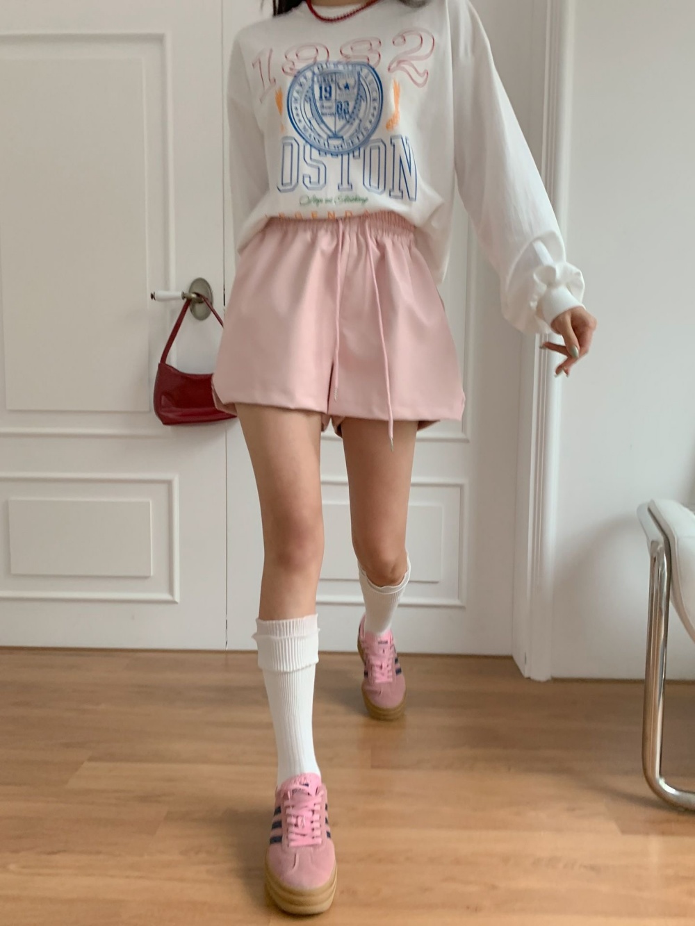 Burberryのピンク ドローストリング ショートパンツがセール中