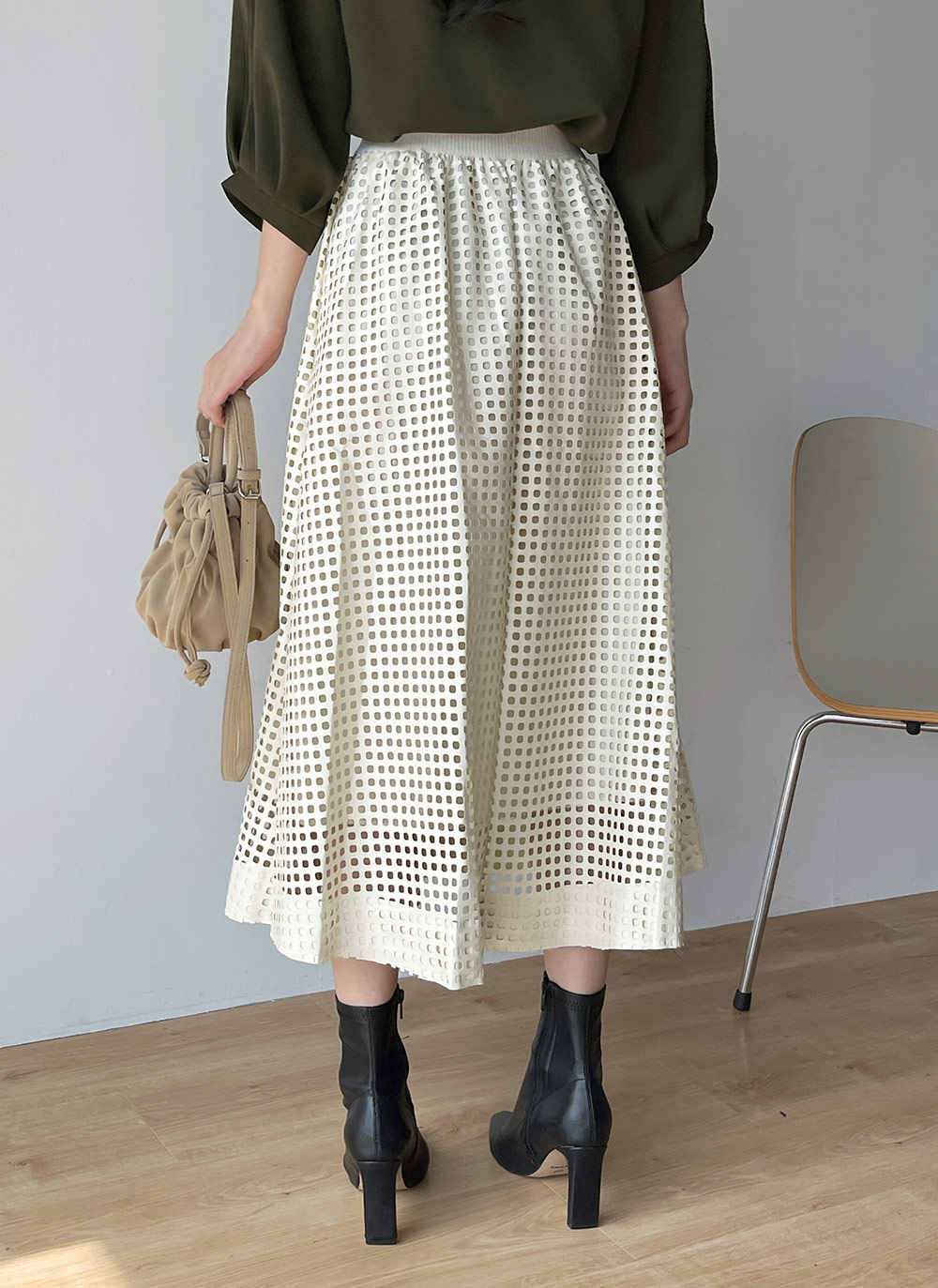 レザー調パンチングフレアスカート | DHOLIC | 詳細画像12